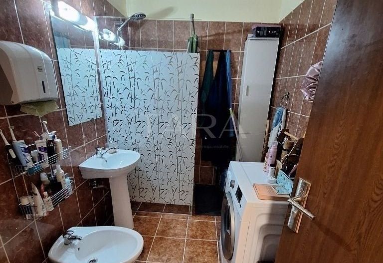 Apartament Modern cu 2 Camere și Terasă în Iris - Poză 9