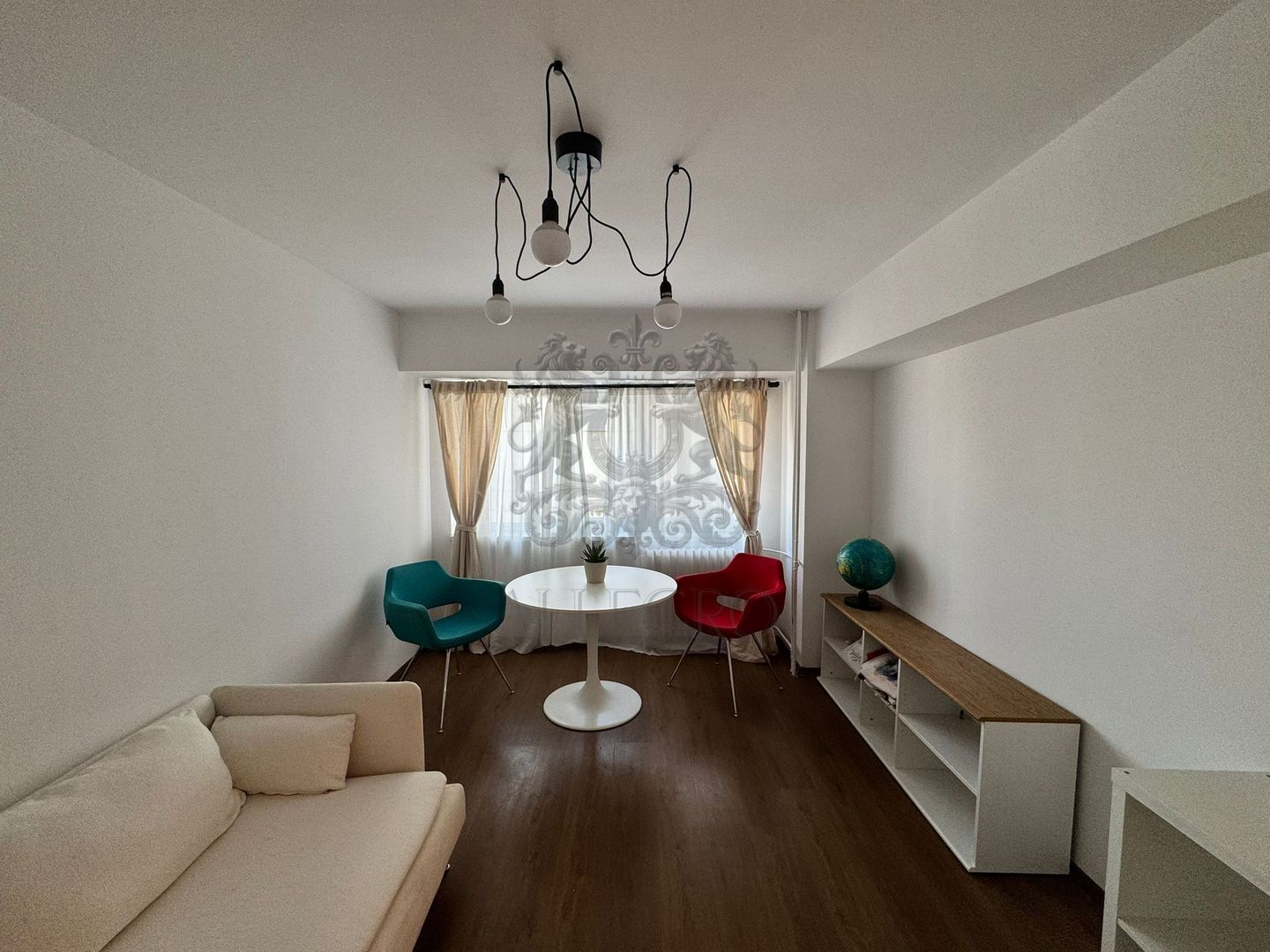 2 camere Piata Victoriei | Titulescu | proaspat renovat si mobilat - Poză 2