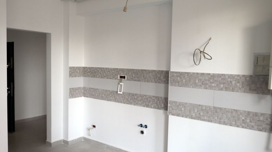 Apartament nou cu parcare - Poză 29