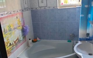 Vând apartament 3 camere - Poză 7