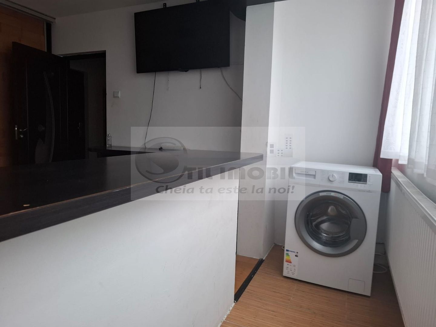Apartament 3 Camere Podul de Piatra - 550 euro - Poză 16