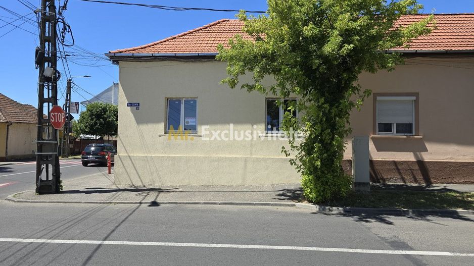De Vânzare Casă 2 camere P-ȚA Mică - Poză 2