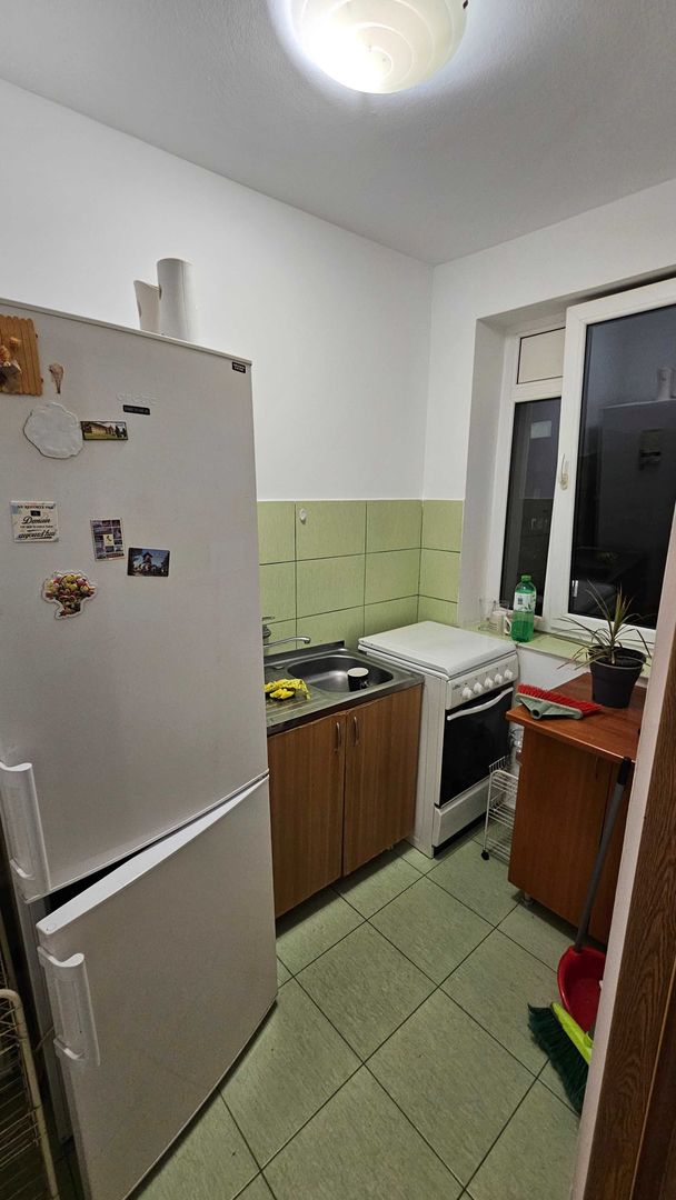 Garsoniera zona TItan metrou - Liviu Rebreanu - Poză 2