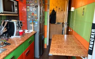 Apartament spatios cu trei camere, Brancoveanu, 80.000€ negociabil - Poză 9