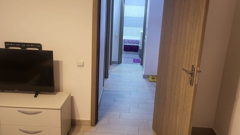 Apartament decomandat 2 camere, Tomis Nord – OMV, etaj 1, mobilat - Poză 3