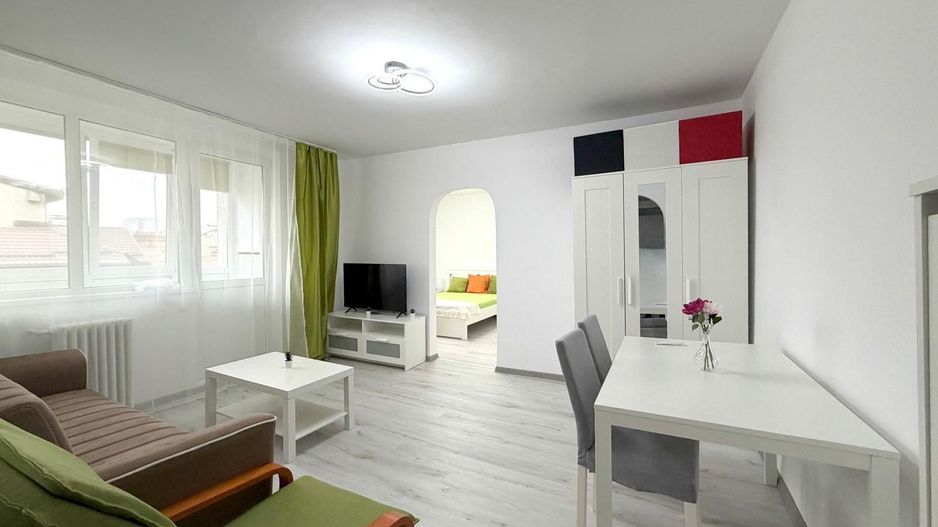 2 camere renovat - la cheie Calea Grivitei-Gara de Nord - Poză 1