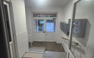 Apartament 3 camere 67 mp 1978 decomandat Titan - Poză 9
