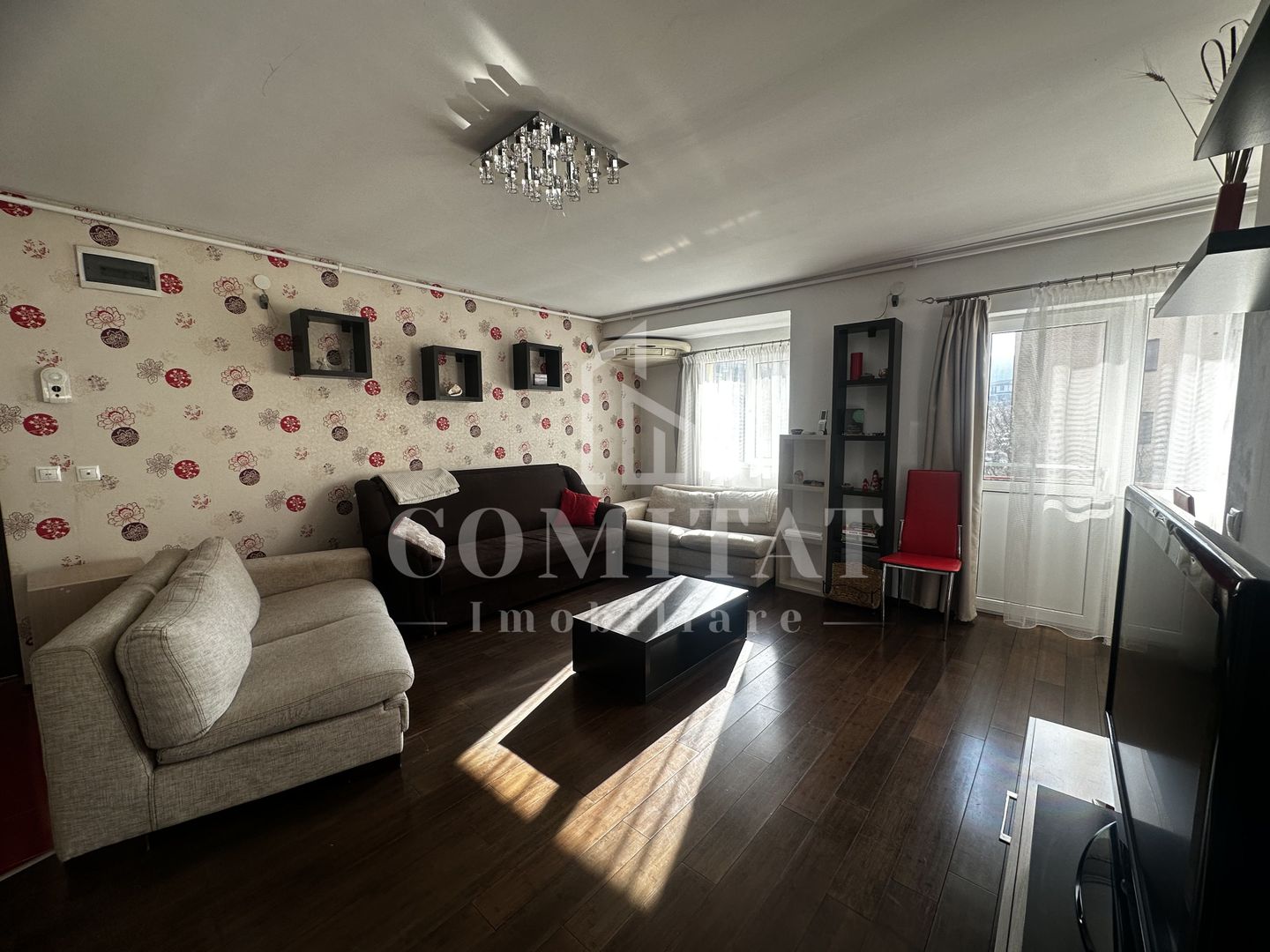 Apartament 3 camere | Loc de parcare | Zona Str Teilor-Floresti - Poză 2