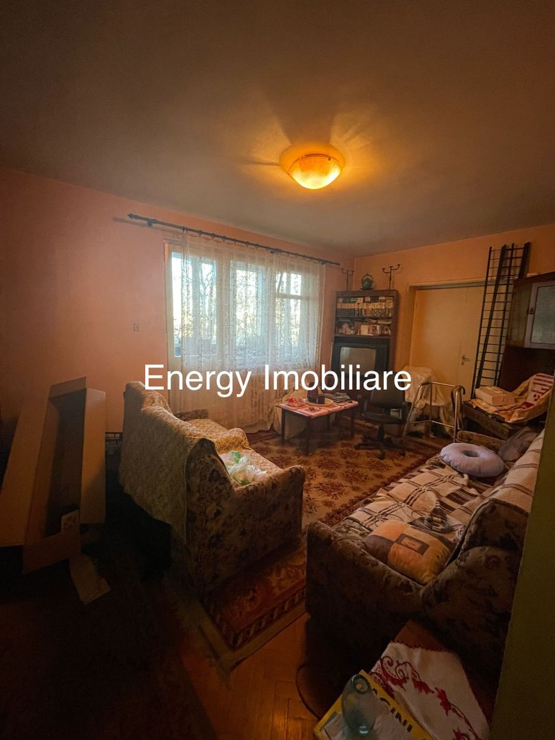 Apartament cu 4 camere și 2 băi, zona Dâmbul Pietros - Poză 6