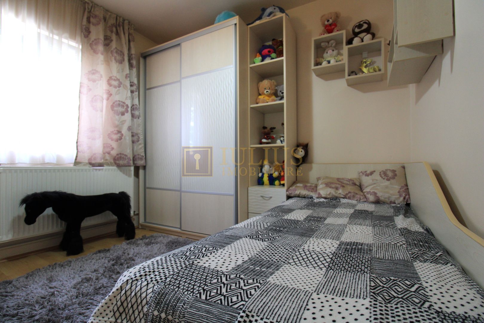 3 camere, 2 bai, centrala proprie - Poză 9