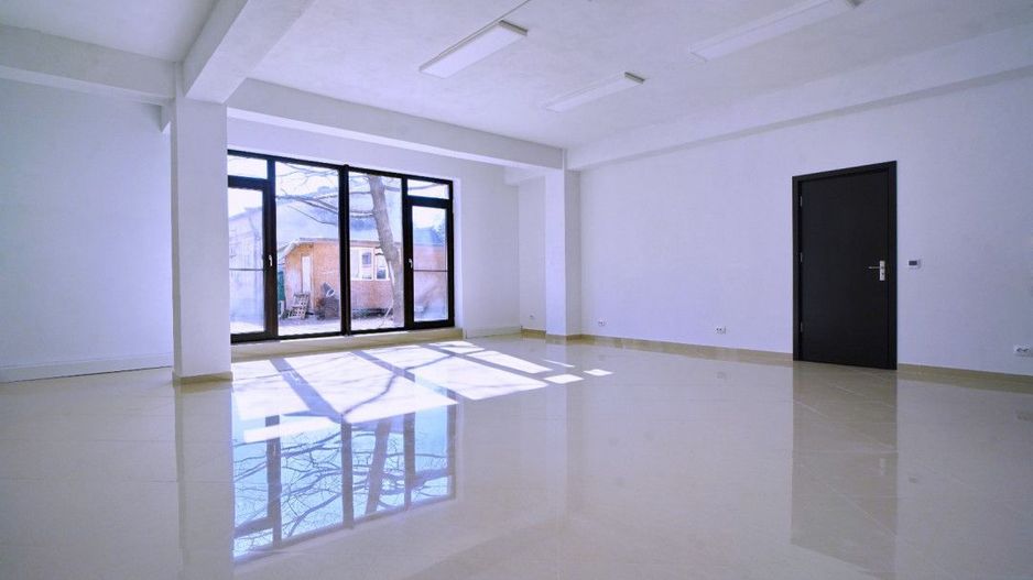 Inchiriere spatiu pentru birouri, cabinete, Negru Voda stradal - Poză 2