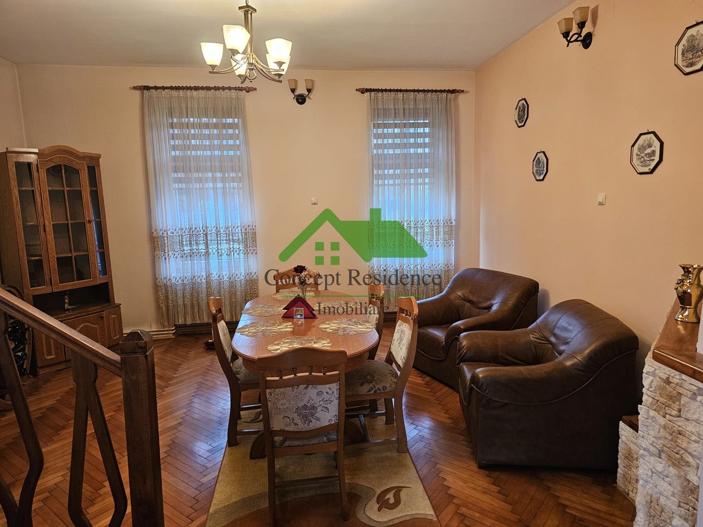 🏡 Casă cu demisol, parter și mansardă – Str. Victoriei, zonă centrală - Poză 4