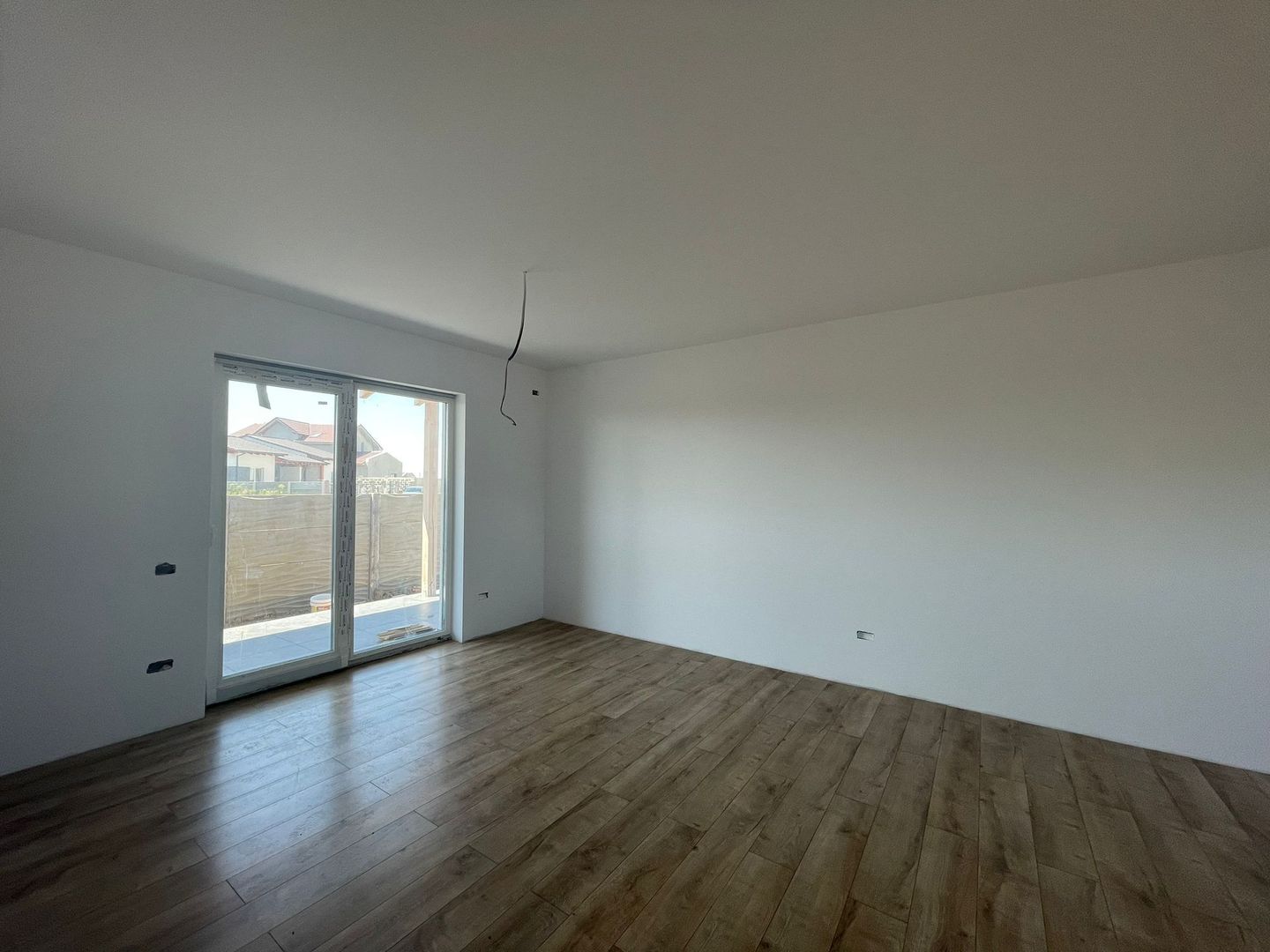 Duplex despartit prin baie | 3 camere | Super Preț | Urseni - Poză 2