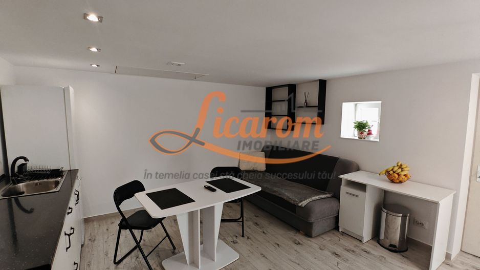 Casa 3 camere individuala SanpetrU,mobilata si utilata,128900 euro. - Poză 1