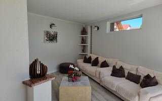 CASA INDIVIDUALA , MODERNA LA POALELE MUNTILOR!! - Poză 2