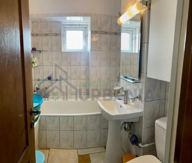 Apartament 4 camere, Nicolina, 98 mp, 2 băi, parcare, aproape de Palas - Poză 5