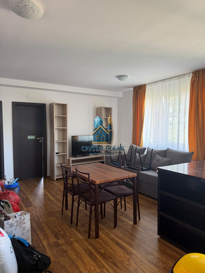 Apartament - Penthouse 4 camere - zona 7 noiembrie - Poză 1