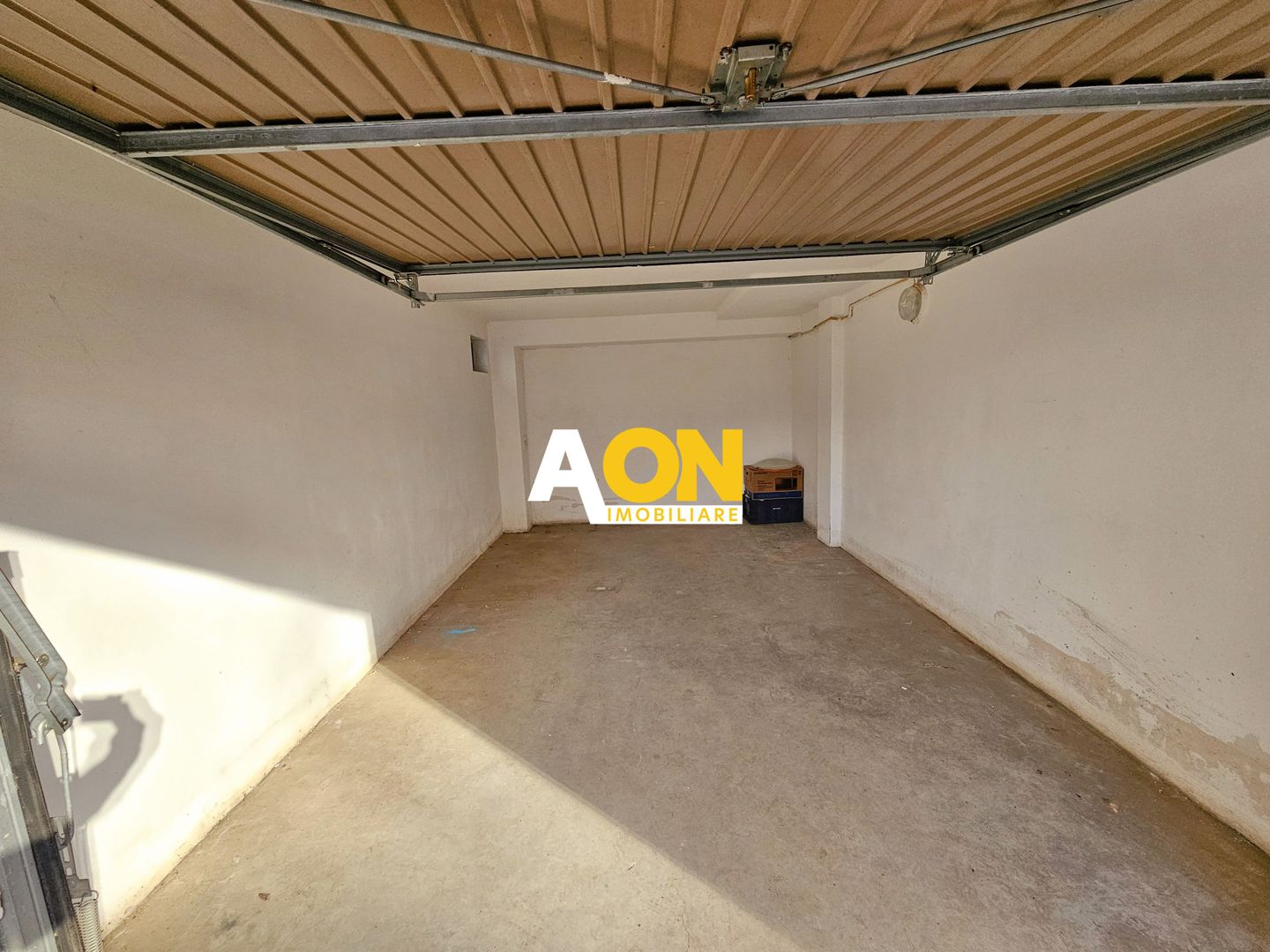 Apartament 4 camere, 3 bai, 137 mp utili, cu garaj, Cetate, zona Piata - Poză 20