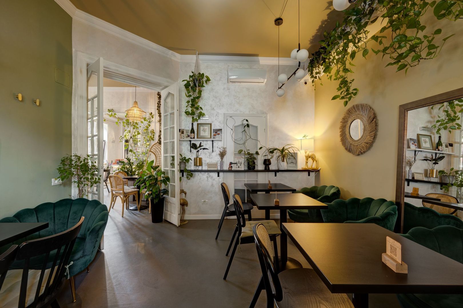 Vindem Afacerea ! Mini Hotel + Cafenea/ Restaurant ! Parcul Carol ! - Poză 24