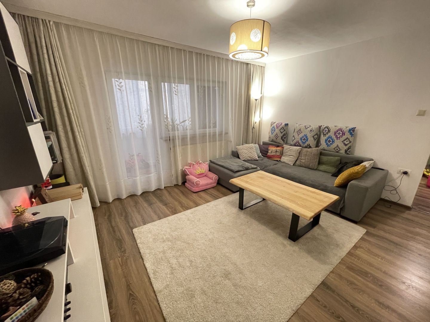 Girocului | 3 camere | Decomandat | Balcon | 2 băi | Centrală proprie - Poză 2