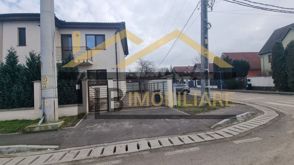 Casa cu 4 camere, 100mp, parcare, zona Sângeorgiu de Mureș - Poză 6