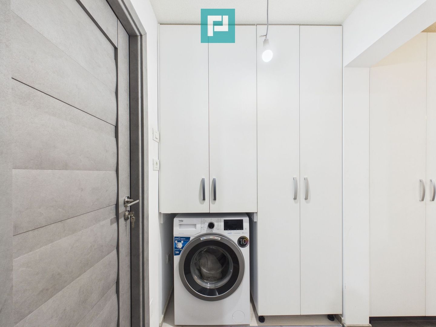 Apartament modern, la cheie în Micălaca - Poză 12