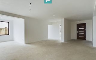 Vilă la sol cu open space și 3 dormitoare la alb - Poză 7