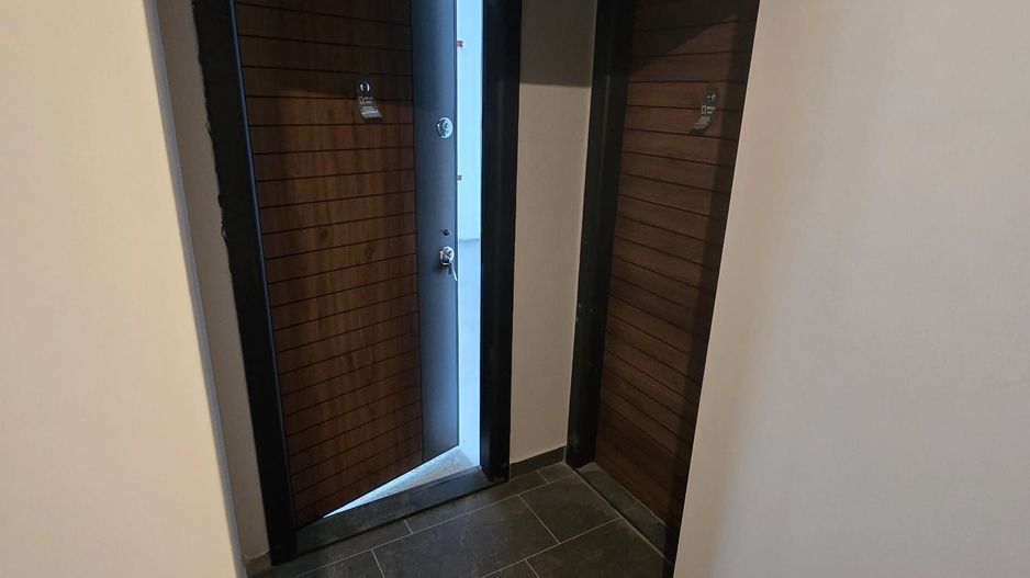 Apartament  cu 2 camere 49,35 mp + 21,35 mp terasele + loc de parcare - Busteni - Poză 7