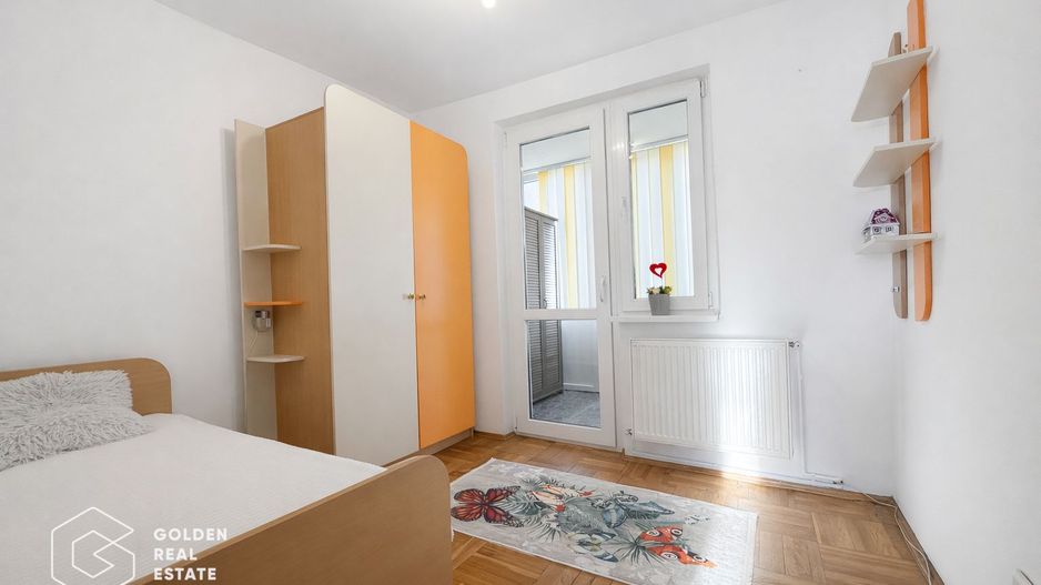 Apartament cu 4 camere, zona Micalaca, etaj 3, decomandat - Poză 5