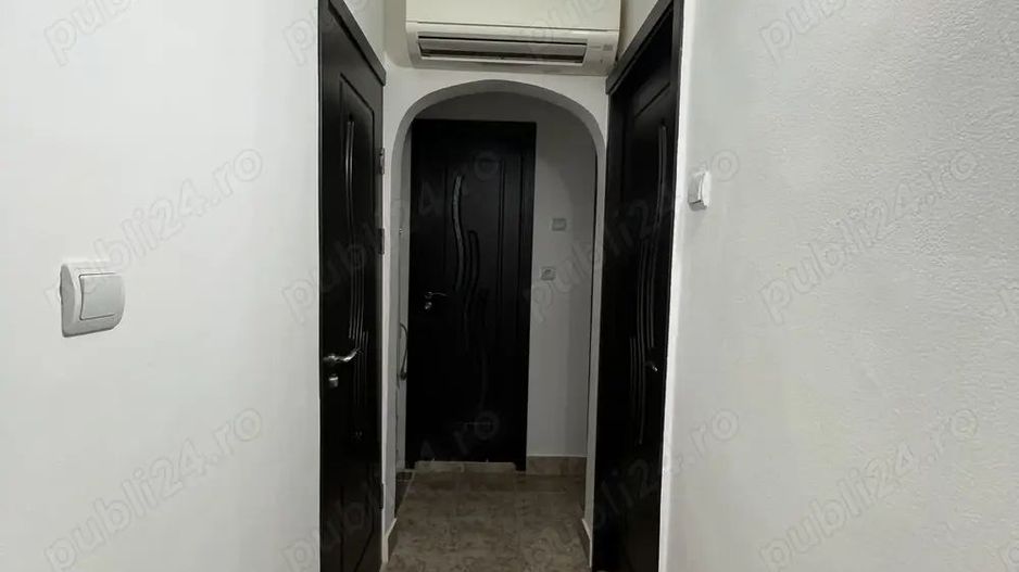 Închiriez apartament 3 camere-Crangasi - Poză 1