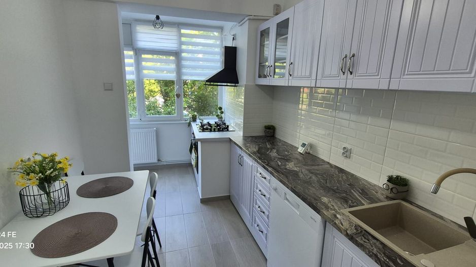 Apartament 2 camere, Micro 16, etaj 1/4, 51 mp – mobilat și utilat complet - Poză 2