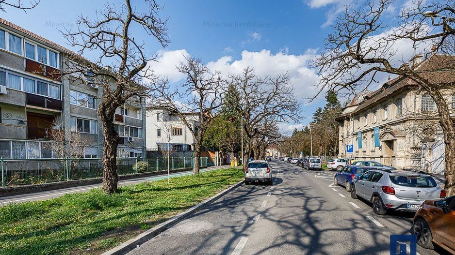 Bd CD LOGA Închiriere Apartament 2 camere decomandat, mobilat utilat, 340 euro - Poză 17
