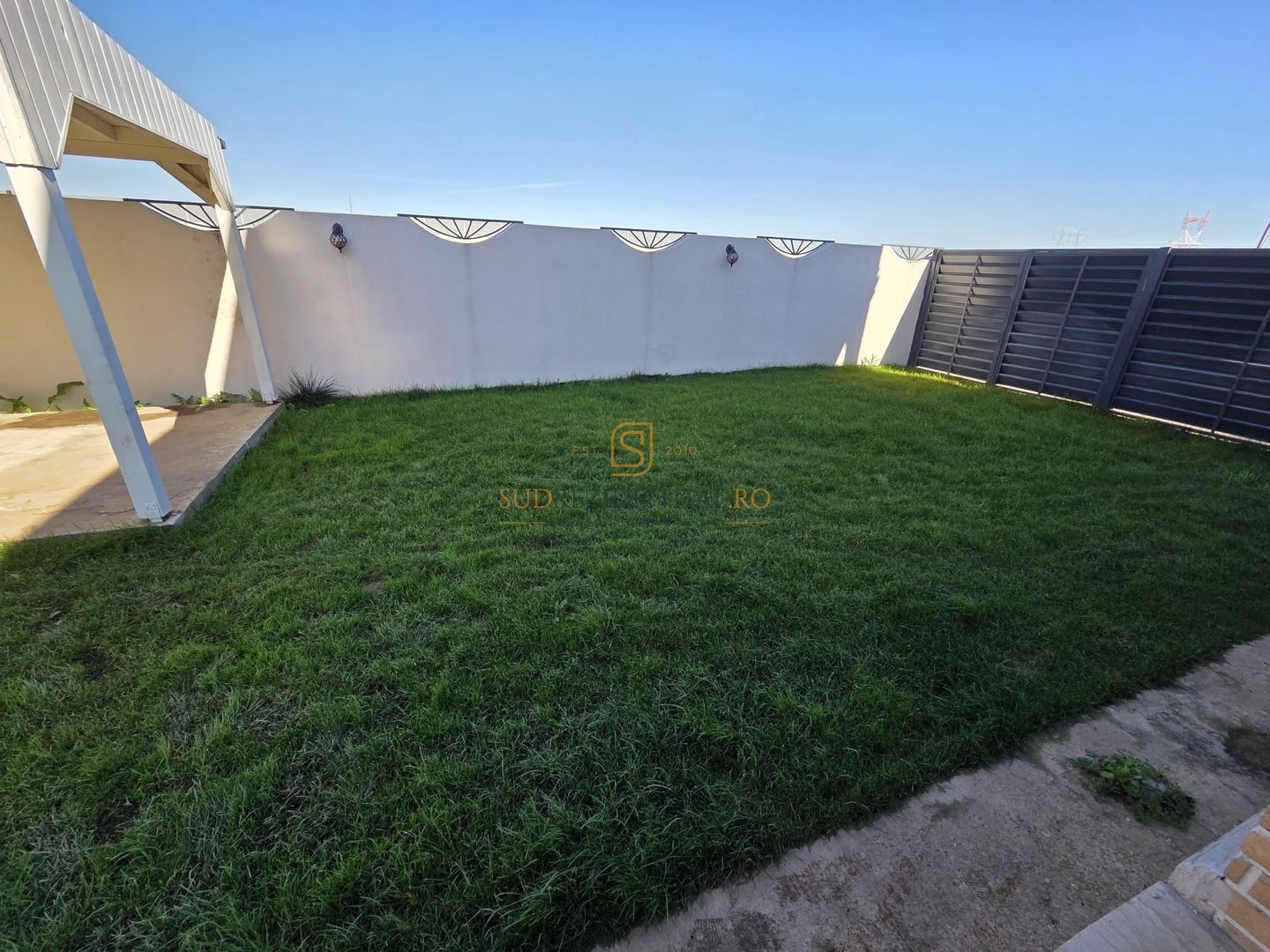 VILĂ MODERNĂ DE VÂNZARE –  POMPA DE CALDURA , PANOURI FOTOVOLTAICE - Poză 21