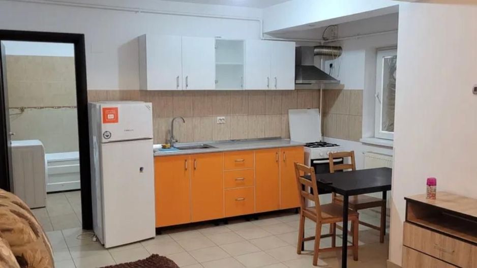 GARSONIERA SALAJ, PET-FRIENDLY, BLOC NOU, CENTRALA, METROU 10 MINUTE - Poză 1