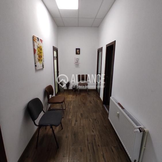 Spatii birouri si comerciale in cladire birouri ultracentral,langa magazin Tomis - Poză 1