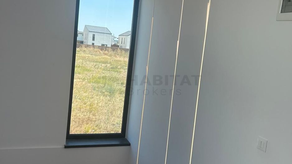 Casă modernă de vânzare /4 camere/ Strada Alexandru Ioan Cuza - Poză 11