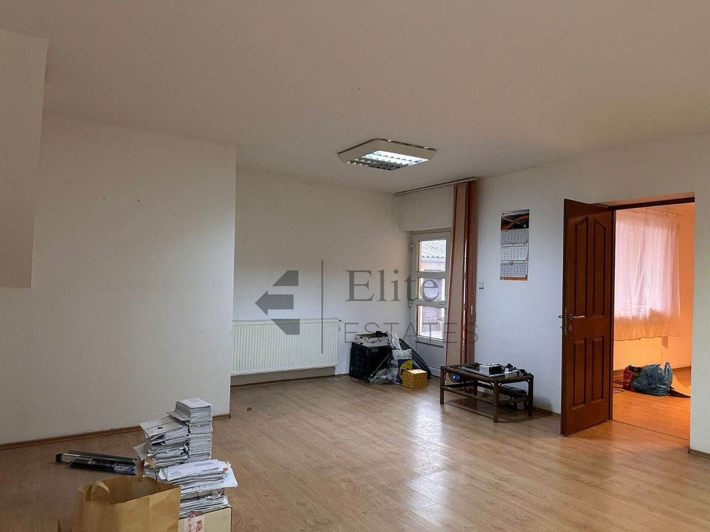 Spatiu cu 4 birouri cu teren de 3000mp - Poză 8