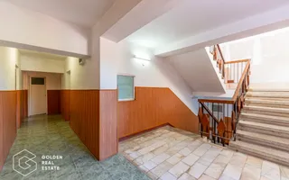 Cladire cu 24 camere, langa Castelul Regal Savarsin - Poză 17