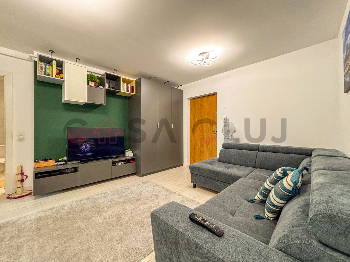 Apartament La Cheie in Seasons - Parcare Subterana - Poză 3