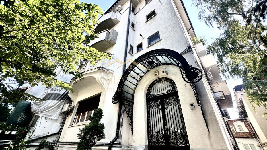 Apartament in Vila | Dorbanti - Capitale | De Vanzare | 1946 - Poză 1