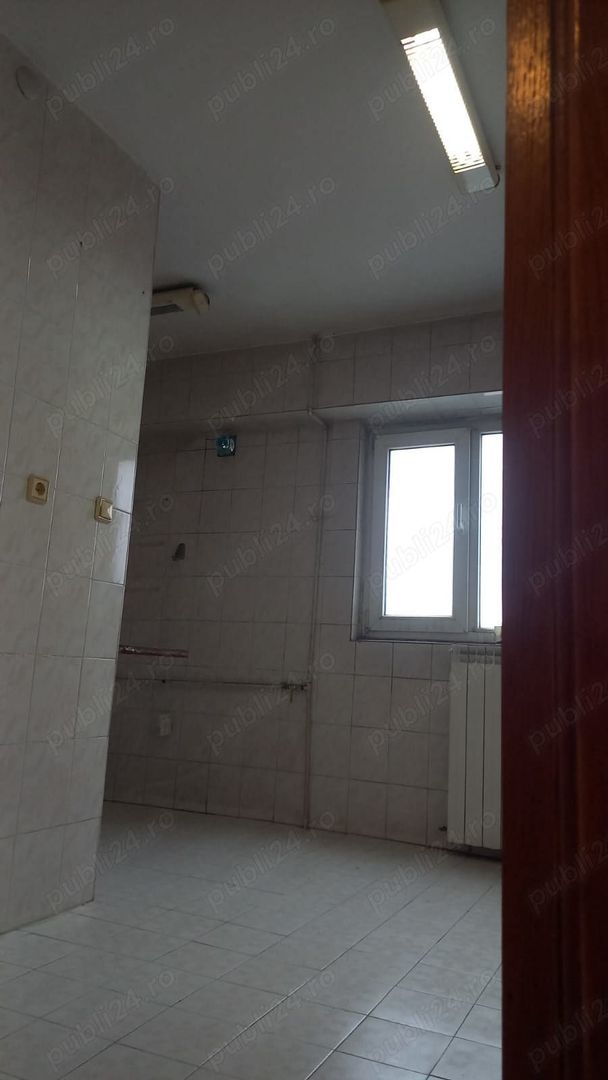 apartament 3 camere Mircea Voda - Poză 3