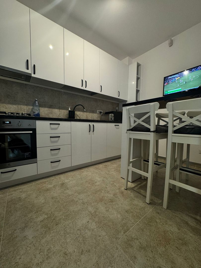 Vilă 3 camere mobilata 3 locuri parcare  Safirului Bragadiru - Poză 3