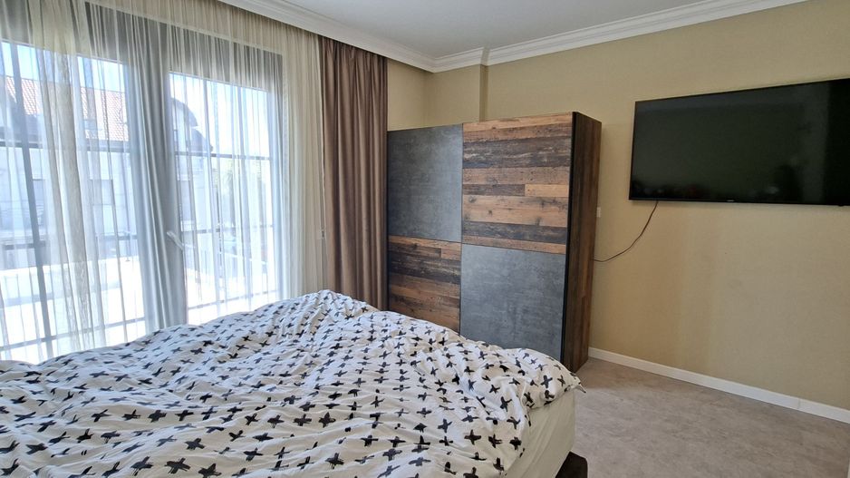 Vila spatioasa cu piscina - Dumbravita/Padurea Verde - Poză 26