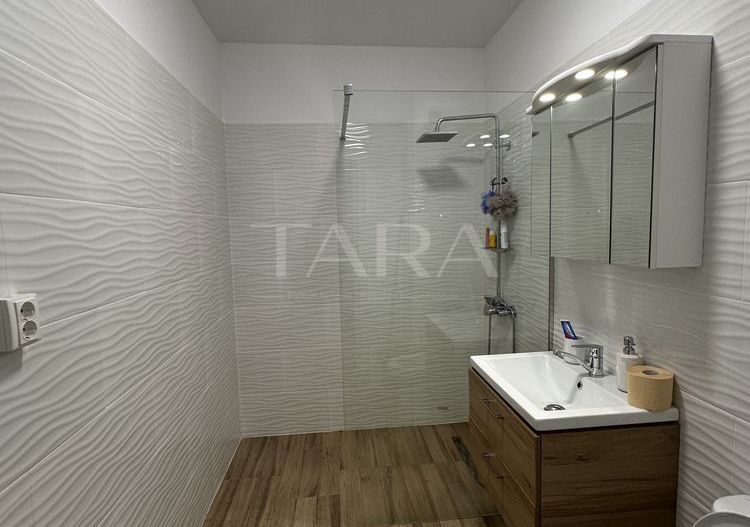 Apartament 2 camere, balcon închis – zona Terra, Florești. - Poză 7