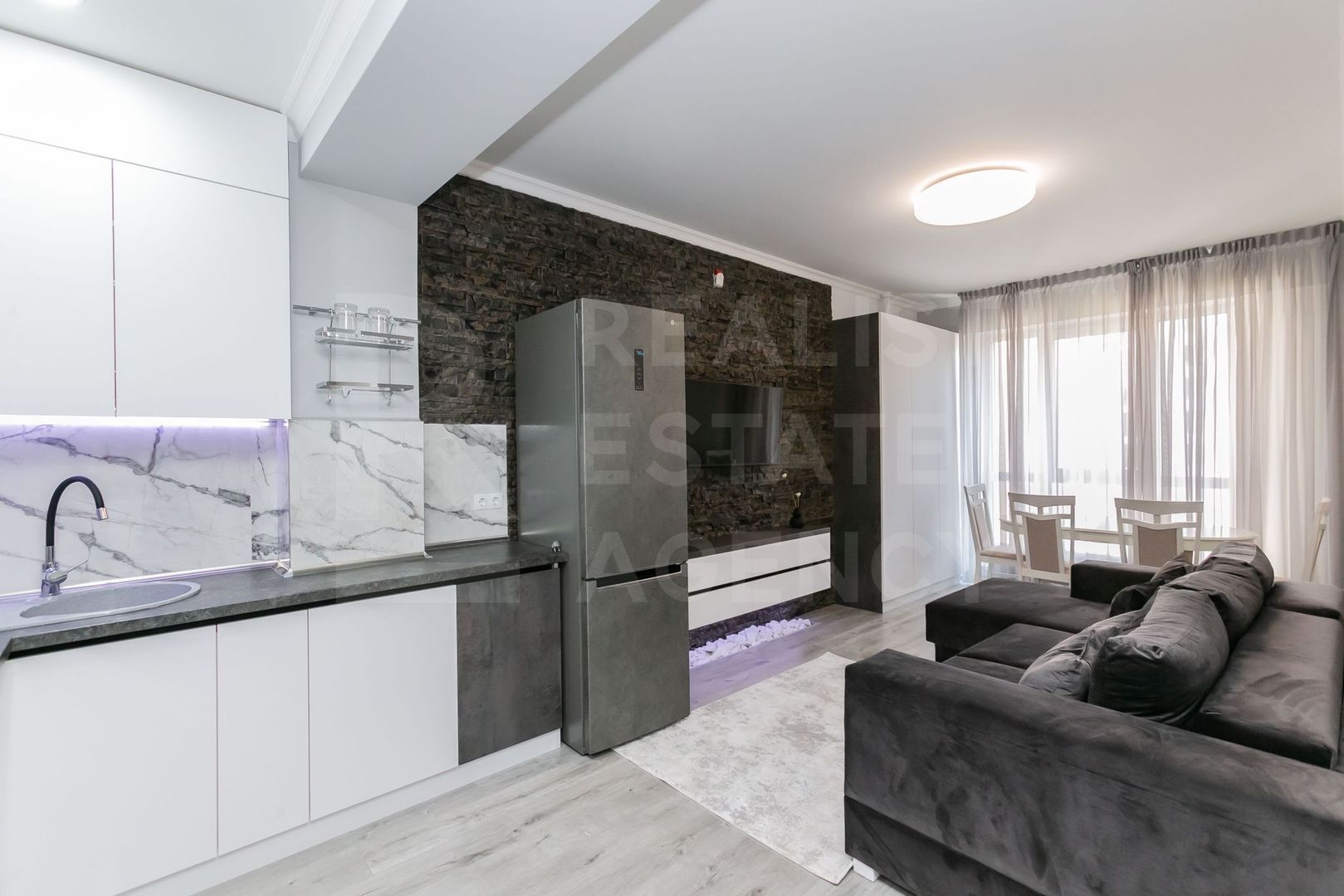 Chirie, apartament, 3 camere, bd. Renaşterii Naţionale, Rîşcani - Poză 2