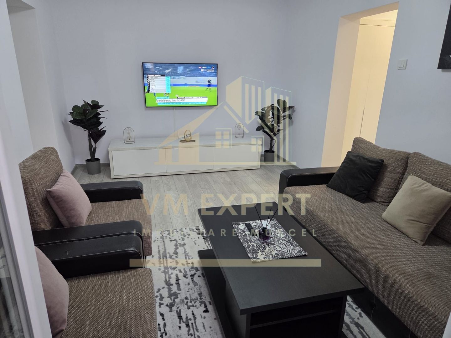 APARTAMENT 3 CAMERE ETAJ 2 CALEA BUCUREȘTI- PITEȘTI - Poză 1