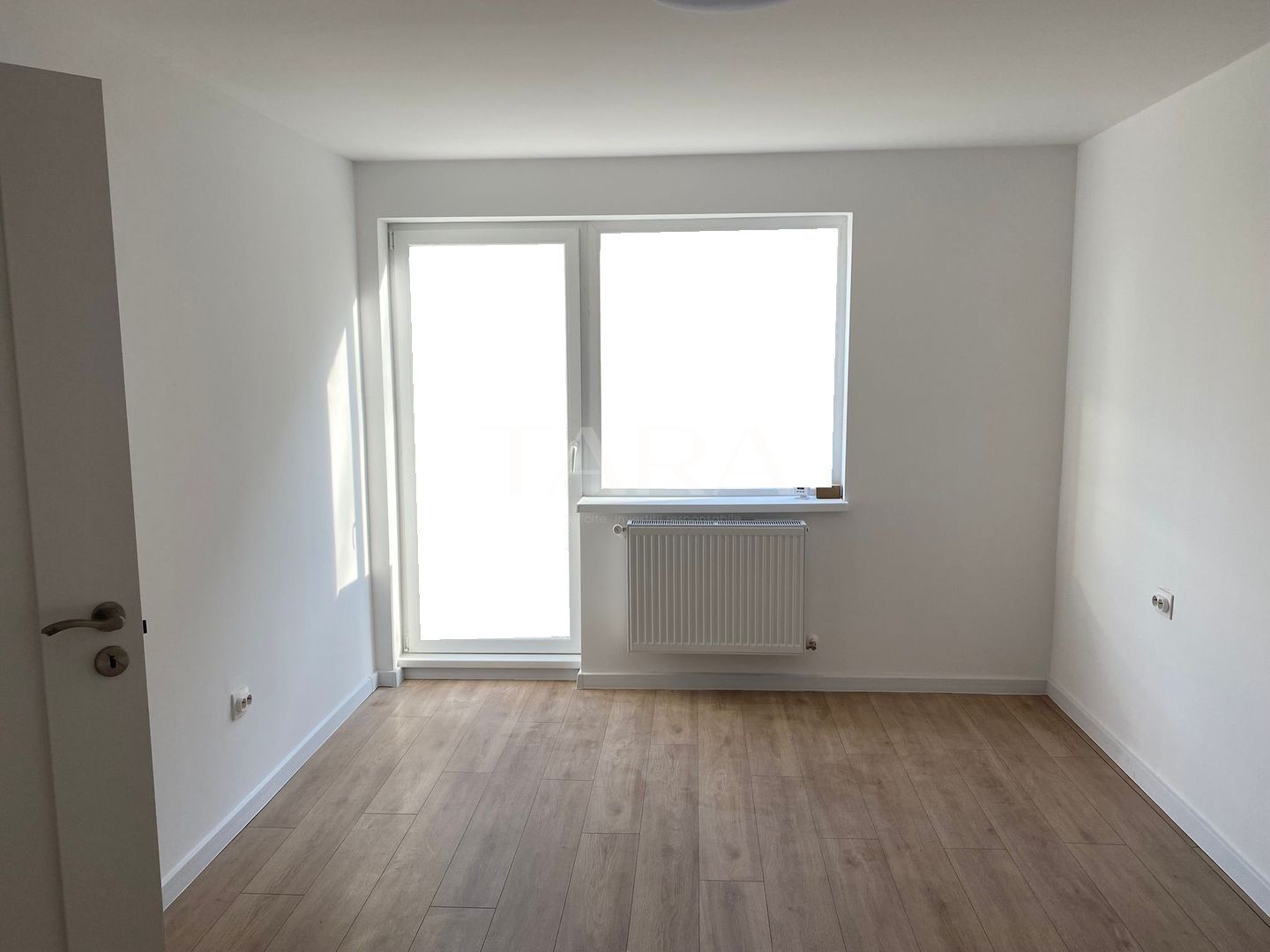 Apartament nou, balcon generos, zonă liniștită – Florești, Someșului. - Poză 3