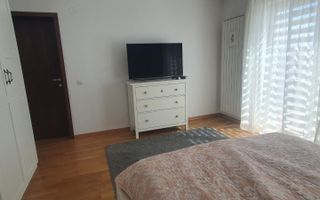 Vila Individuala cu 8 camere si gradina, in Selimbar - Poză 7