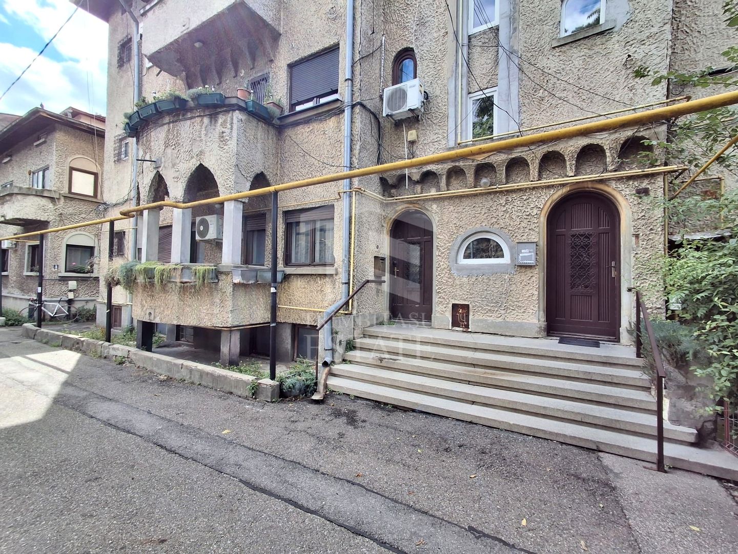 Apartament 2 camere de vânzare – zonă centrală, București - Poză 1