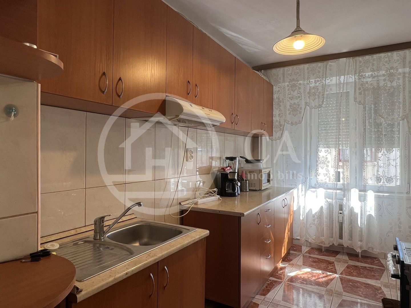 Apartament cu 3 camere de inchiriat in Cantemir Oradea - Poză 10